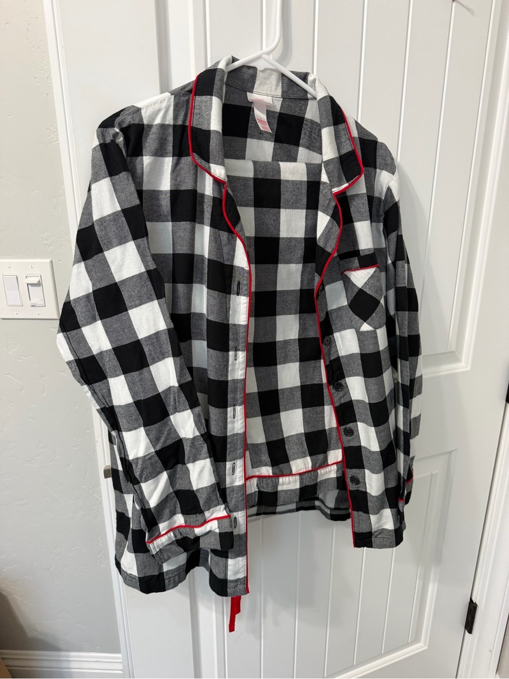 Wondershop Black and White Buffalo Plaid Women's pjs